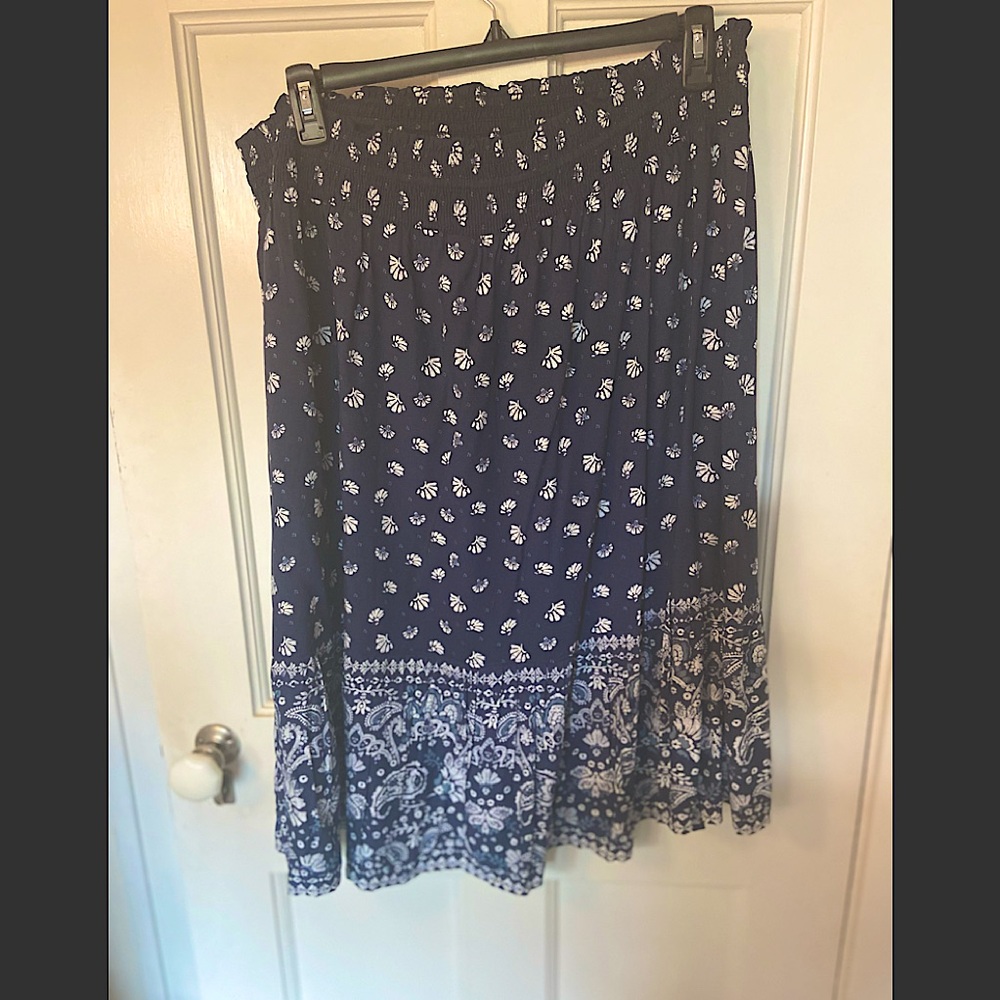 Women’s Sonoma XXL Navy & White Skirt.
